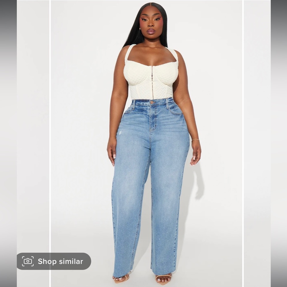 Fashion Nova High Waisted Wide Leg Jeans - size 7